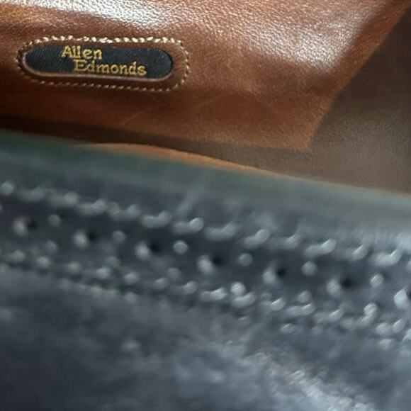 ⁀➷ Allen Edmonds Men’s Leather Tassel Black Loafers Shoes 9 1/2 B (B-845) - Picture 5 of 8